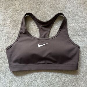 Nike Women's medium support sports bra
